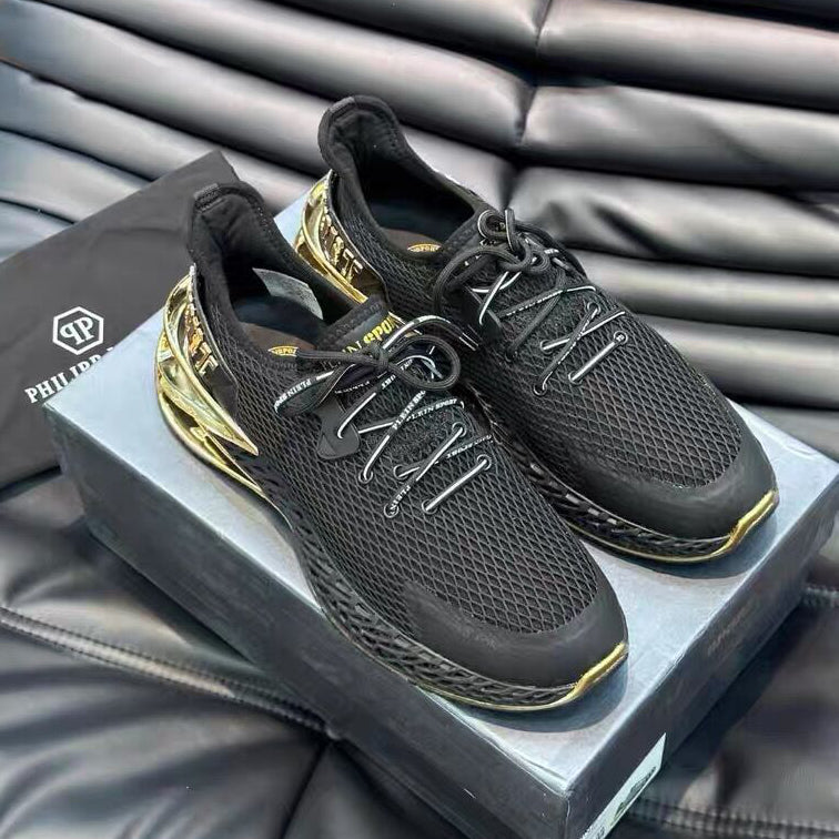 New-PP Flyknit sneakers