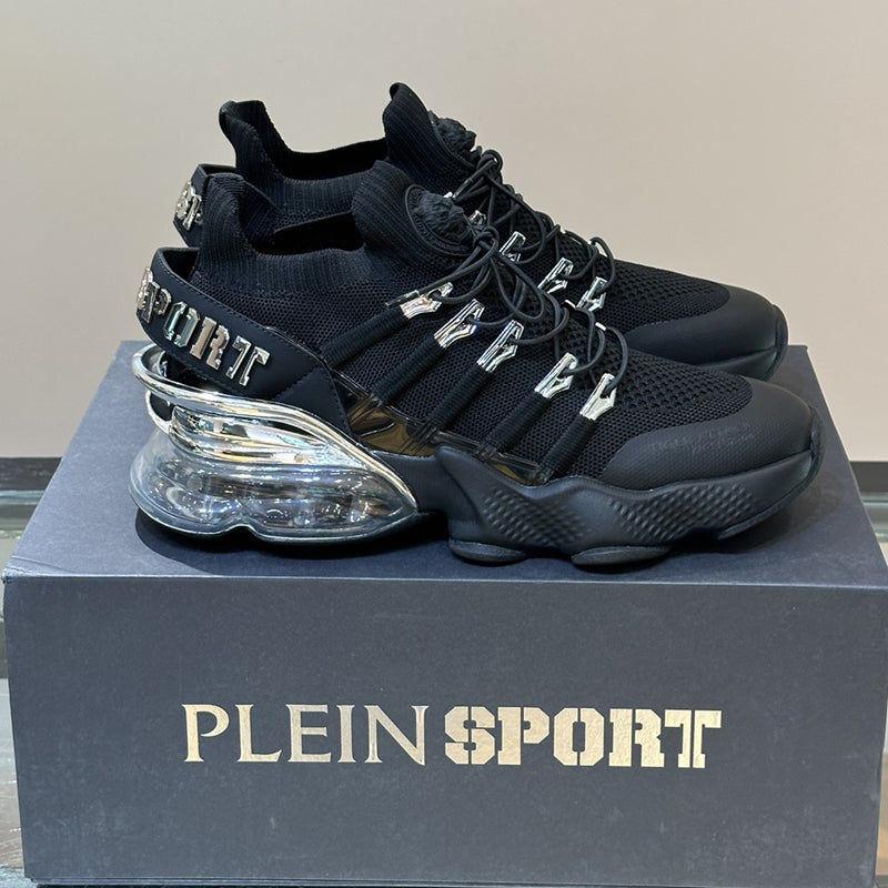 New-PP Flyknit sneakers