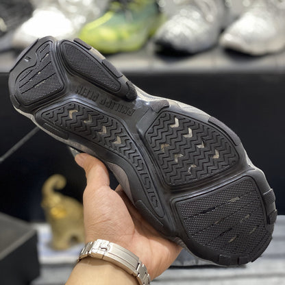 New-PP Flyknit sneakers