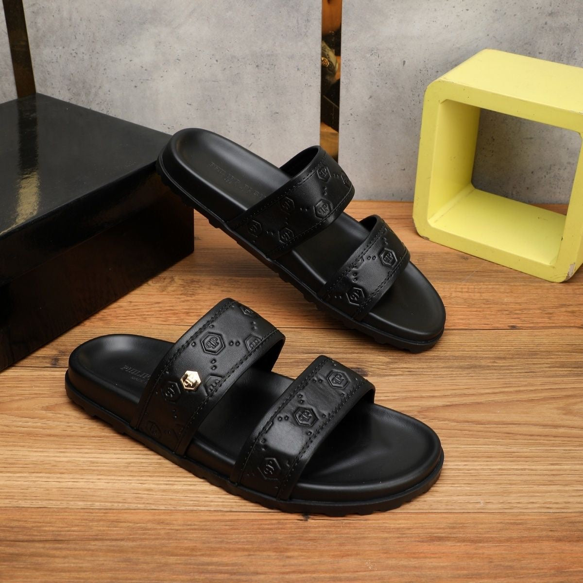 New-PP Leather slippers